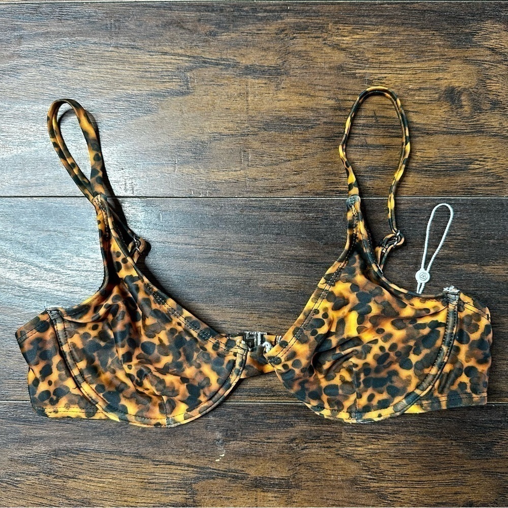 Missguided Leopard Print Bikini Top